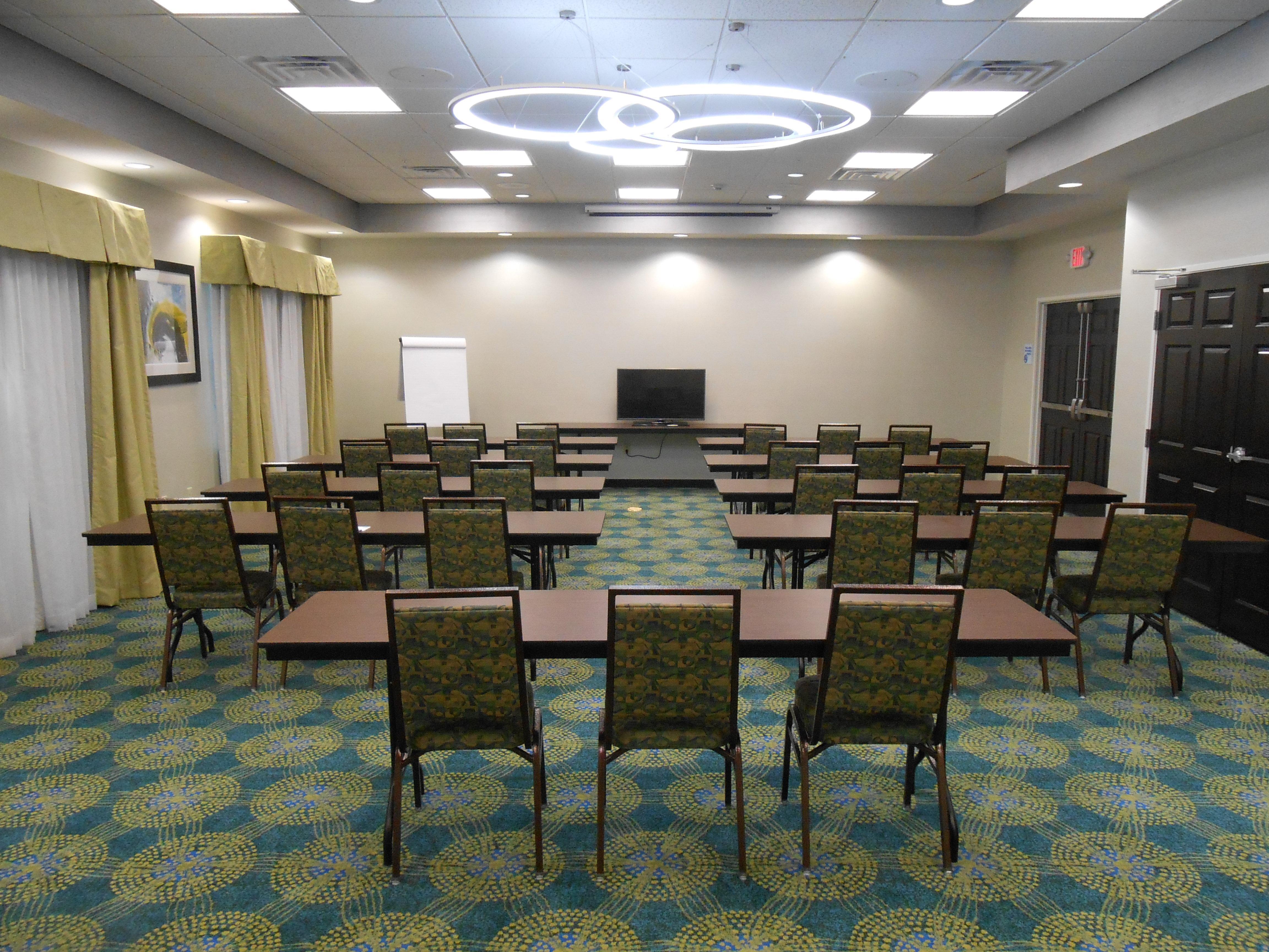 Holiday Inn Express & Suites Houston Northwest-Brookhollow By Ihg Экстерьер фото