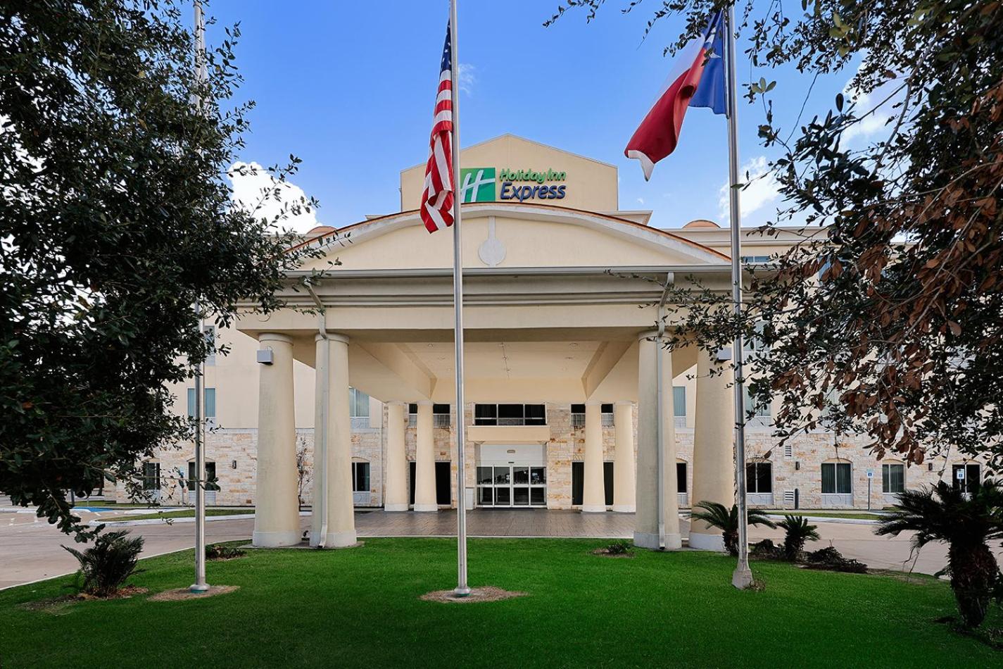 Holiday Inn Express & Suites Houston Northwest-Brookhollow By Ihg Экстерьер фото